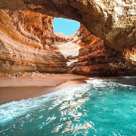 Serene Madalena Mar * 波尔蒂芒